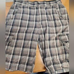 Unionbay 34 cargo shorts. Black, grey, and brown plaid